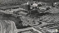 萨拉查大厅和辛普森大厦建成后，<a href='http://9rozvh.linuxkingston.com'>足彩外围网站</a>, 它的命名争议很大. 1968